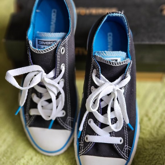 Junior's Converse - Picture 5 of 5